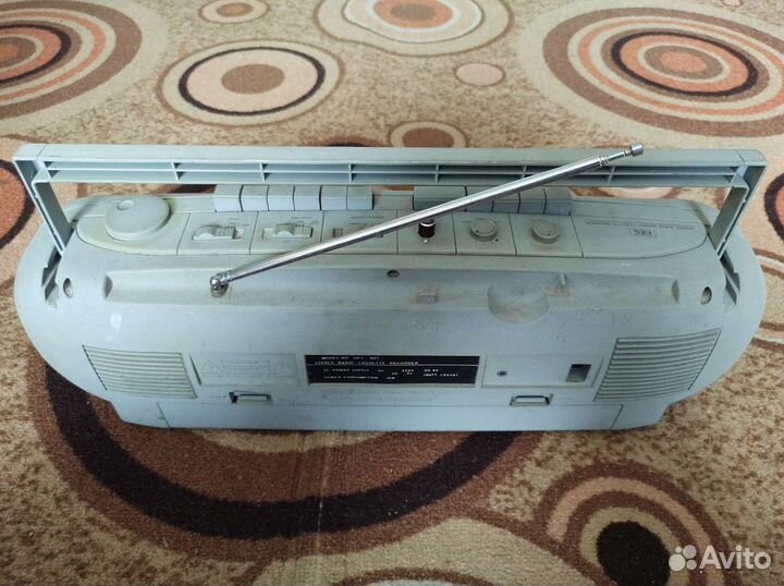 Двухкассетная магнитола