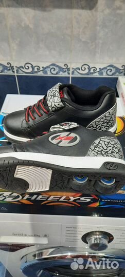 Кроссовки heelys