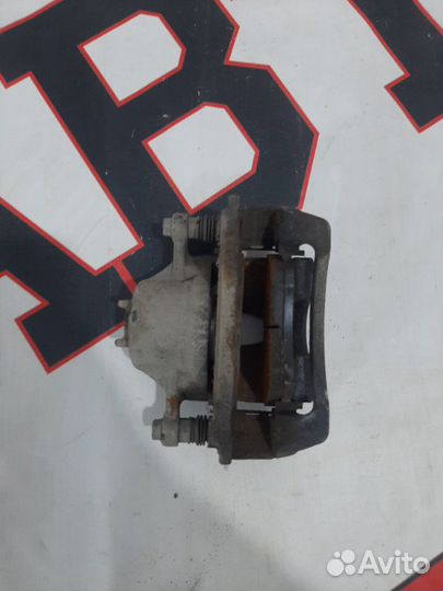 Суппорт передний правый Hyundai Solaris (S4 )