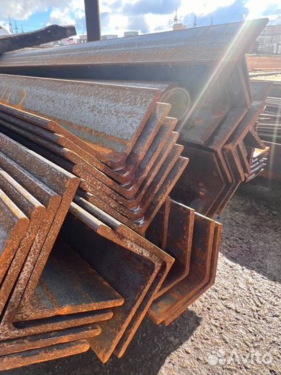 Металлический уголок от производителя