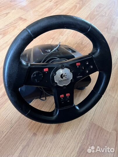 Игровой руль logitech