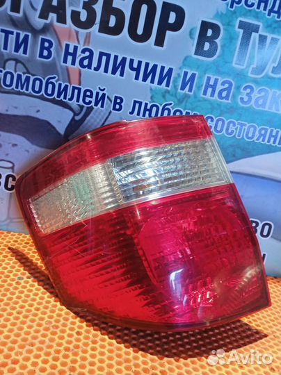 Фонарь задний левый Toyota Alphard