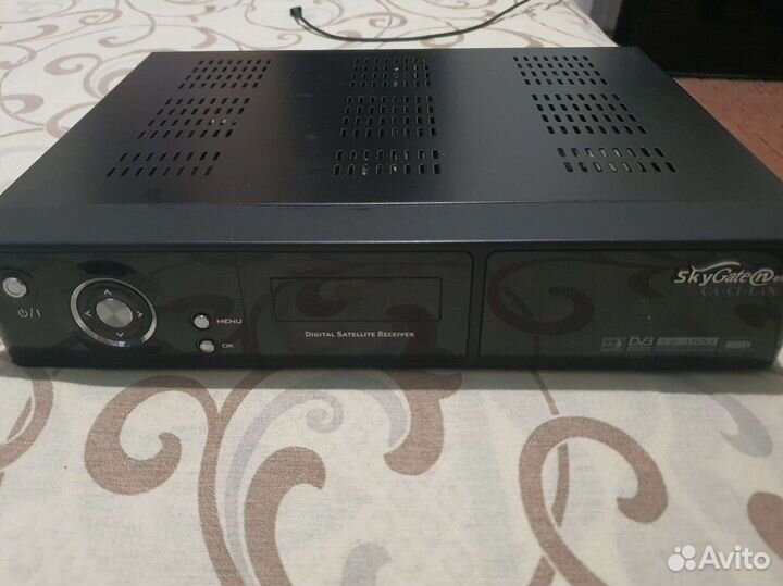 Спутниковый цифровой тюнер SkyGate Net