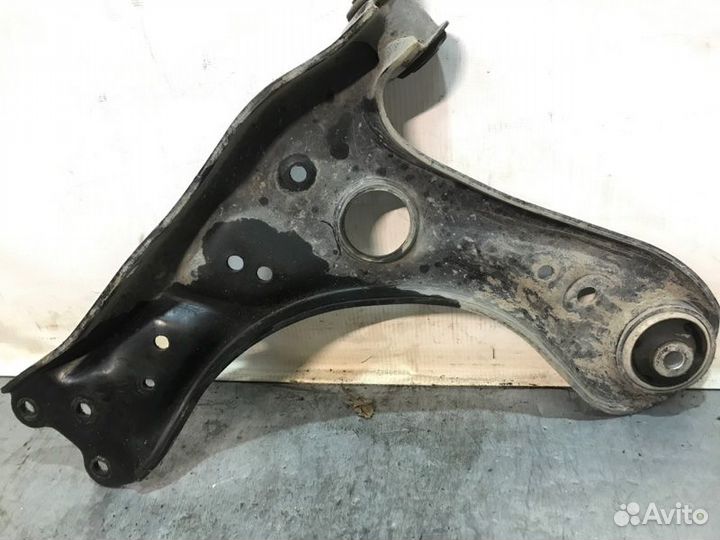 Рычаг поперечный передний правый Volkswagen Polo 1