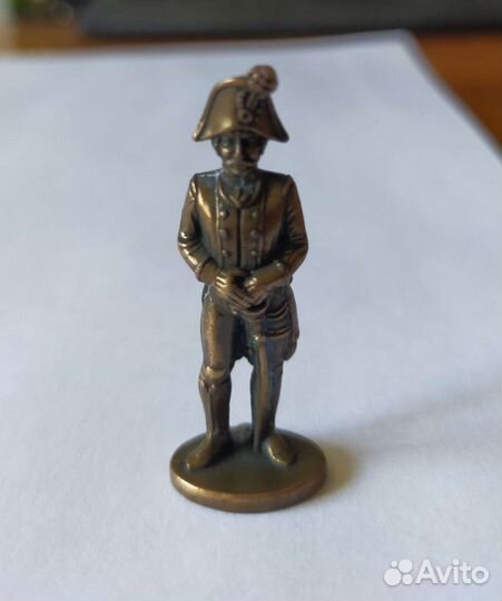 Фигурка солдатика