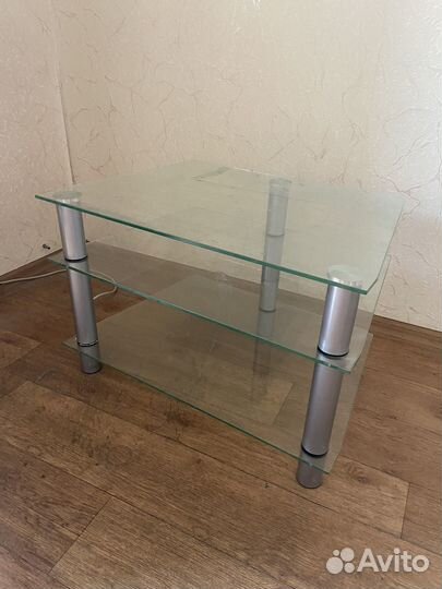 Стеклянная тумба под тв