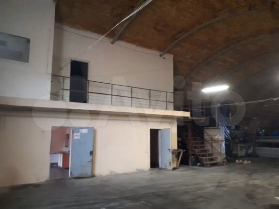 Склад, 300 м²