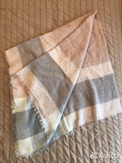 Шапки, палантин, платок