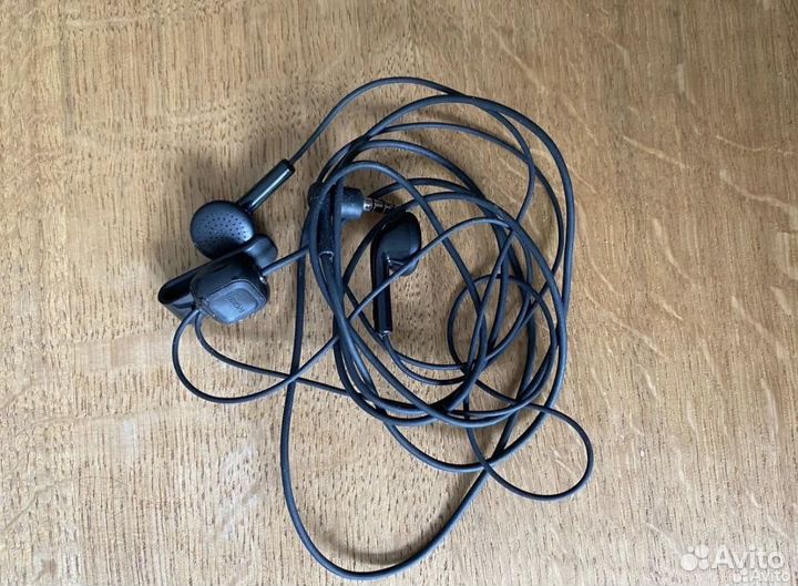 Проводные наушники Nokia