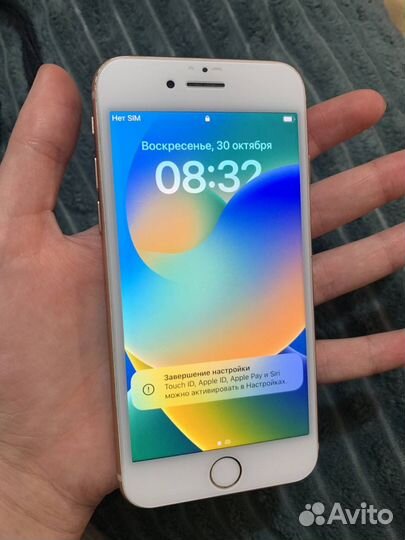 Телефон iPhone 8