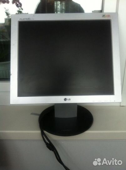 Монитор LG