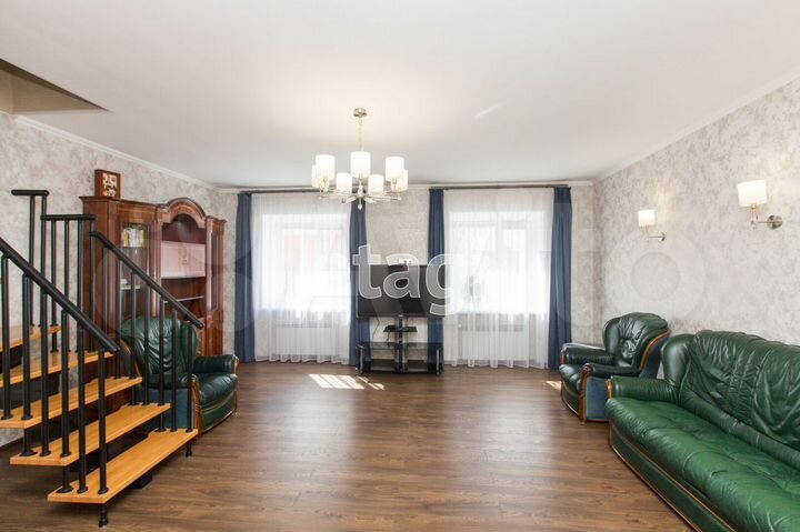 4-к. квартира, 134,4 м², 3/6 эт.