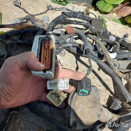 Блок предохранителей лансер 10 проводка разъем