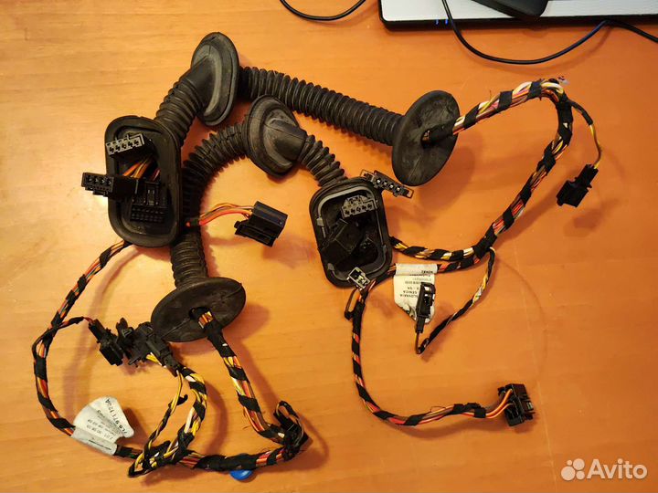 Проводка (коса) двери передней 7L6971120A