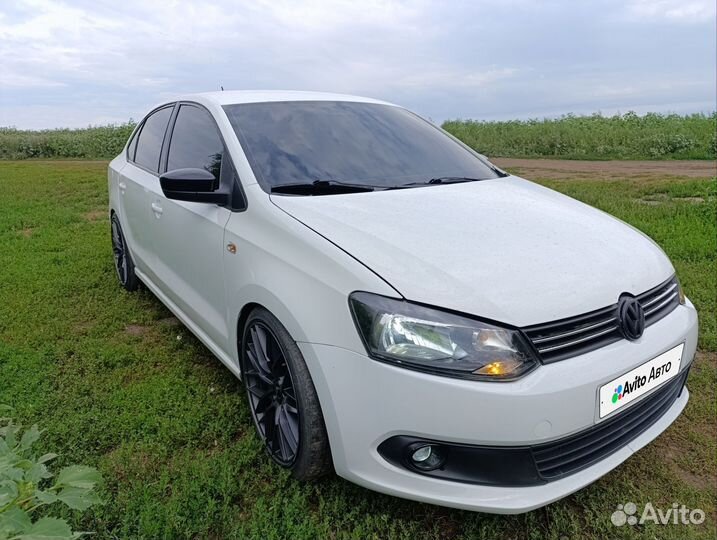 Volkswagen Polo 1.6 МТ, 2012, 200 000 км