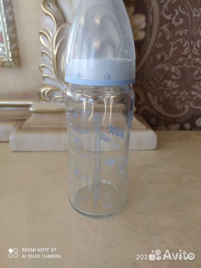 Бутылка стеклянная