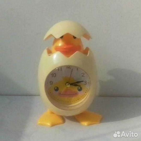 Часы Яйцо с птенцом,для детского интерьера
