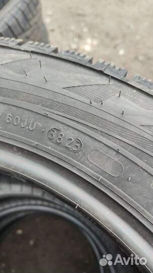 Nordman RS2 215/55 R17 100R