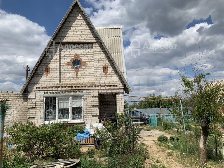 Дача 30 м² на участке 6 сот.