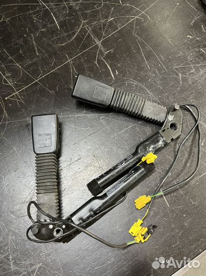 Замок ремня безопасности мерседес w164 ml550