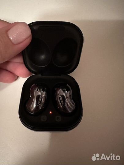 Samsung galaxy Buds live