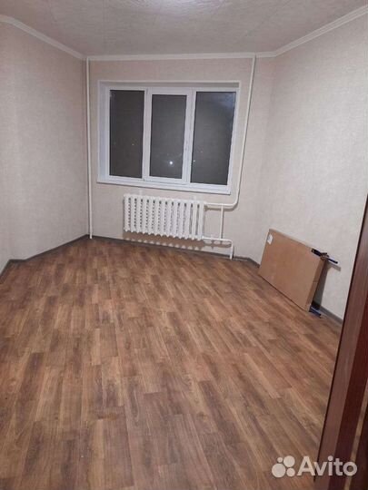 Поклейка обоев, ремонтные работы