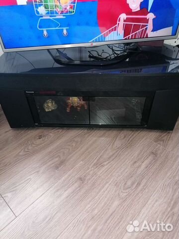 Тумба под телевизор с акустикой subwoofer