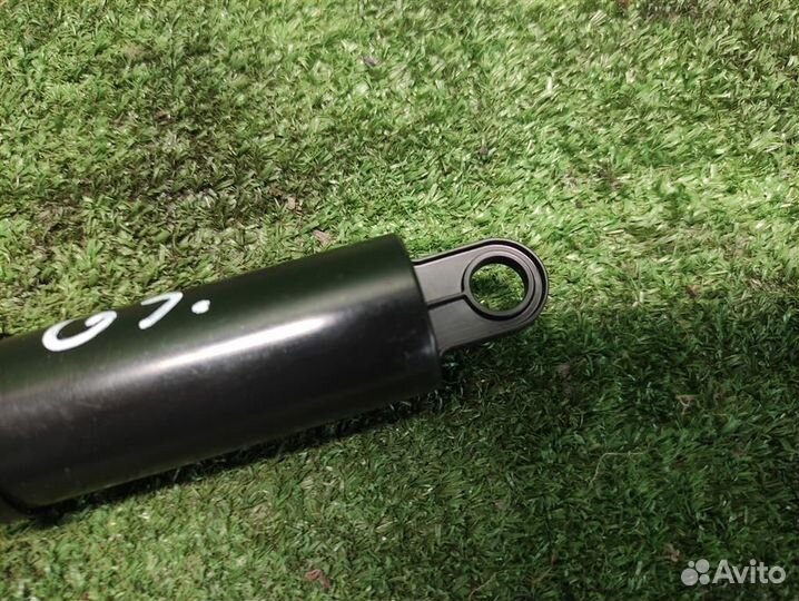 Амортизатор бардачка Honda CR-V 3 (RE) 2009