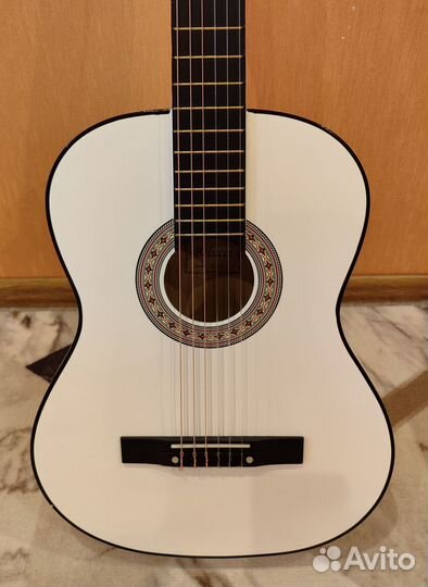 Гитара Belucci классическая 4/4