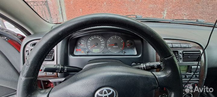 Toyota Avensis 1.8 МТ, 2001, 238 002 км