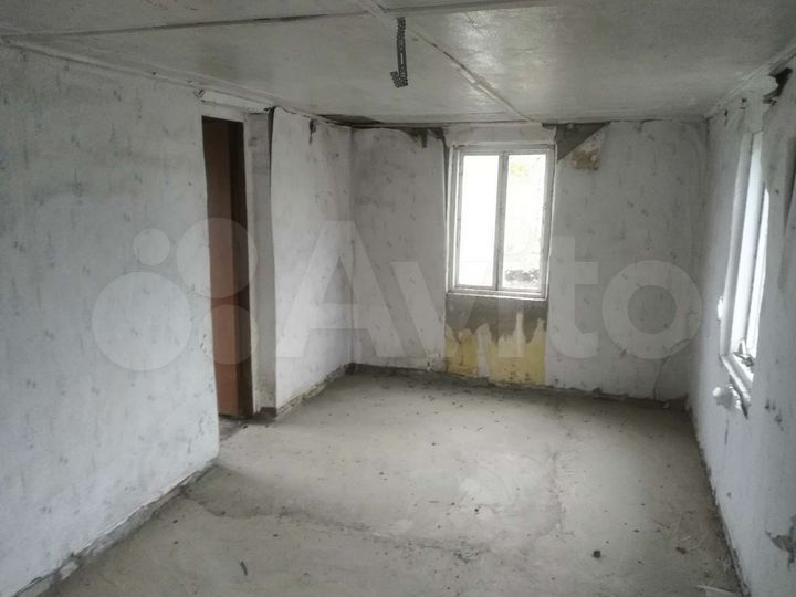 Дом 25 м² на участке 6 сот.