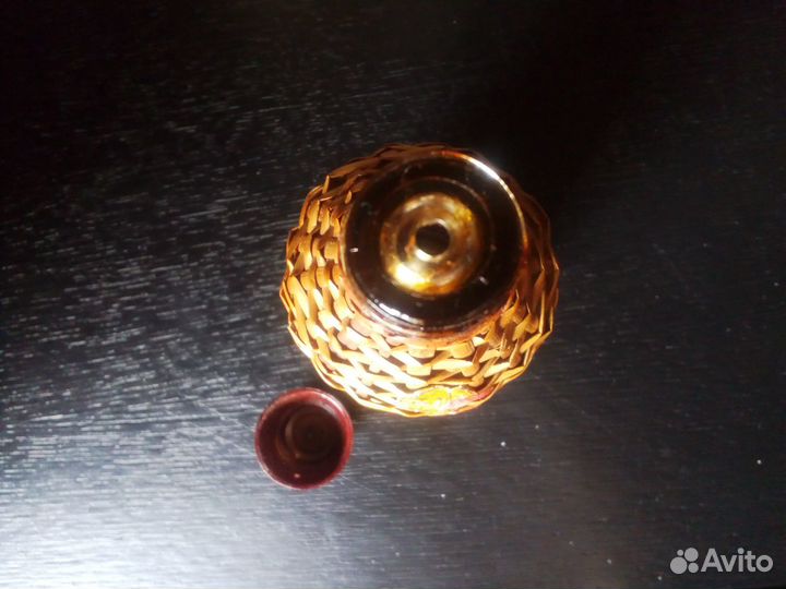 Духи и флаконы