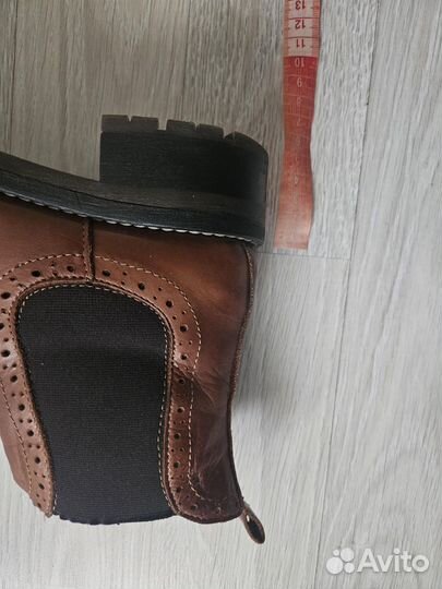 Продам ботинки (Португалия)