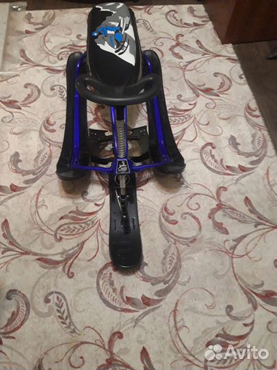 Детский снегокат с ручкой