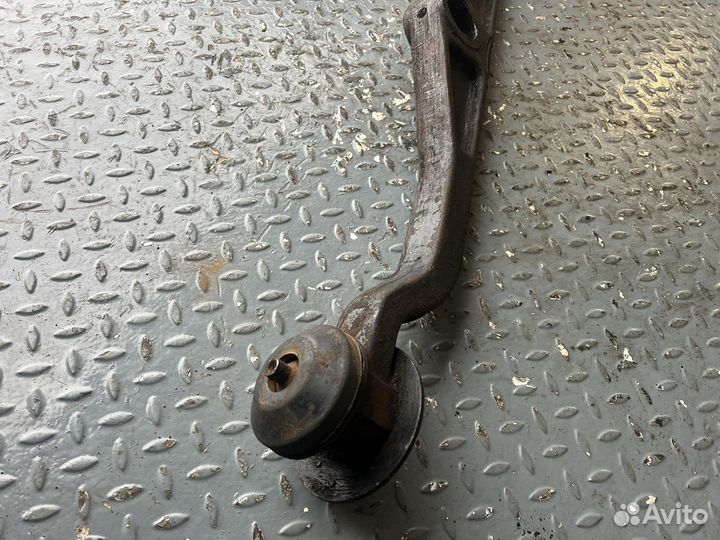 Траверса крепления двс Ямз