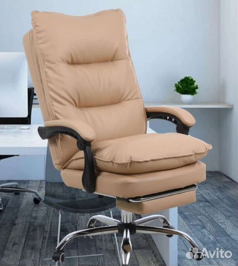 Компьютерное кресло руководителя комфорт