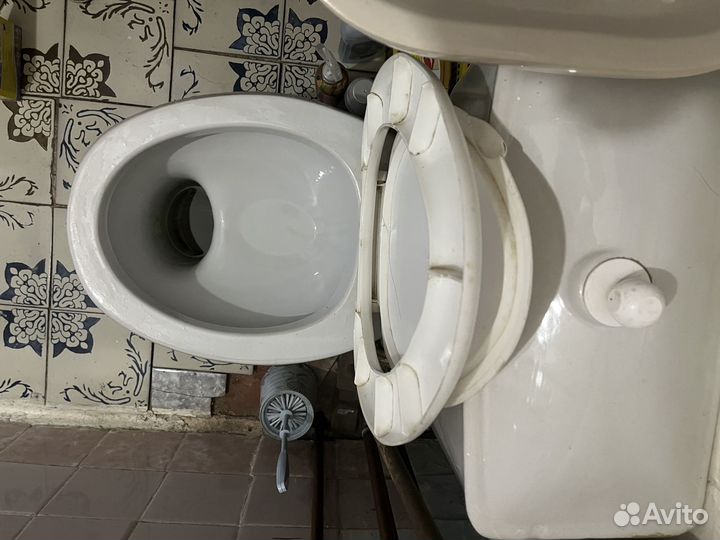 Унитаз с бачком бу