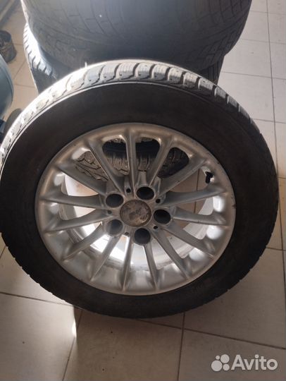 R16 Nokian Tyres Hakkapeliitta 5 215/55, PCD 5x112 DIA 15