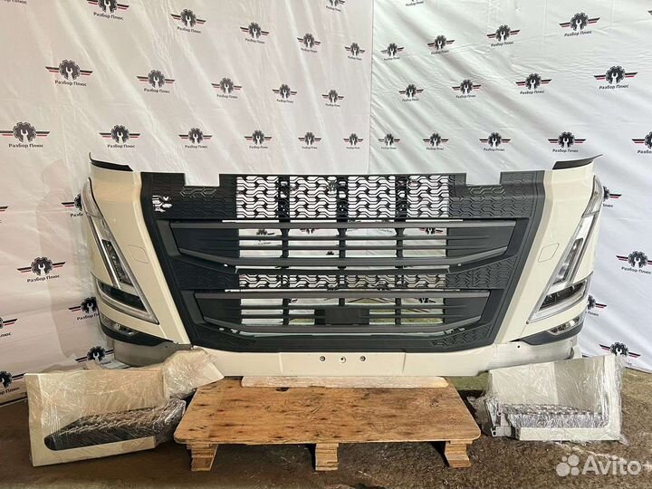 Бампер в сборе (ноускат ) volvo FH5 2021г