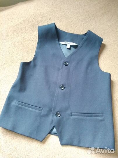 Классический жилет на мальчика 134 см