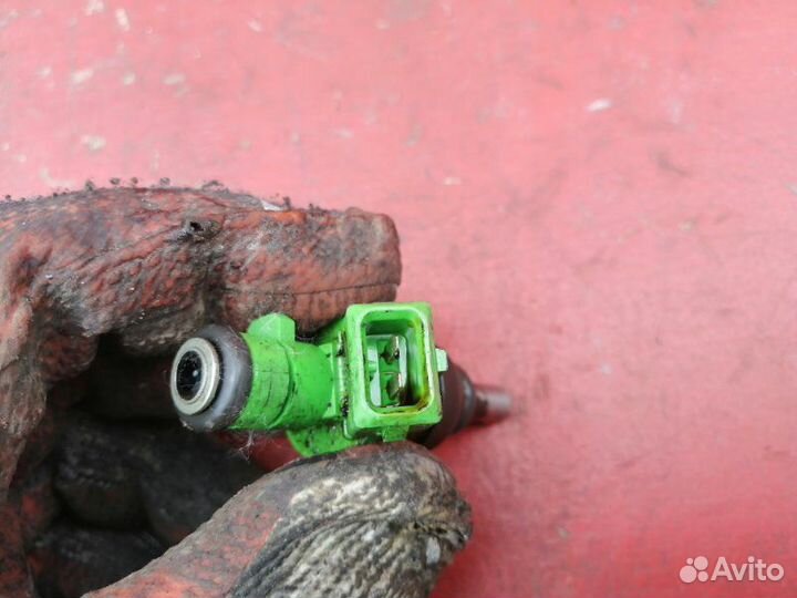 Форсунка топливная Mercedes-Benz C-Class W203