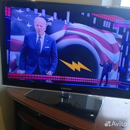 Телевизор samsung