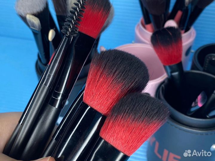 Кисти профессиональные в наборе 13в1