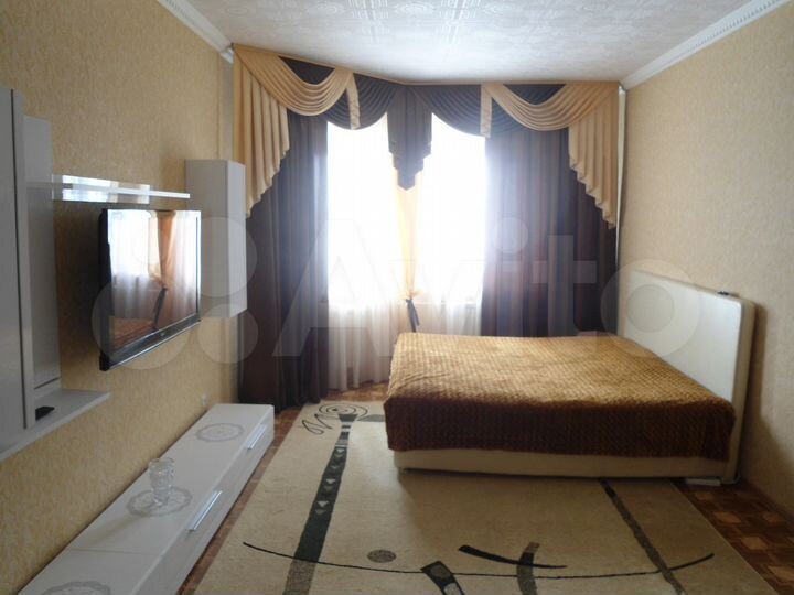 1-к. квартира, 43 м², 2/5 эт.