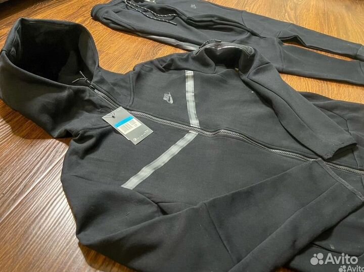 Спортивный костюм Nike Tech fleece