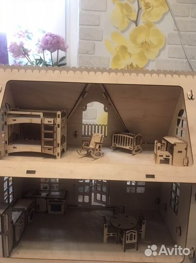 Домик кукольный