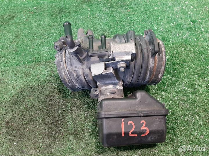 Патрубок воздушного фильтра Mazda 6 (GH) 2010