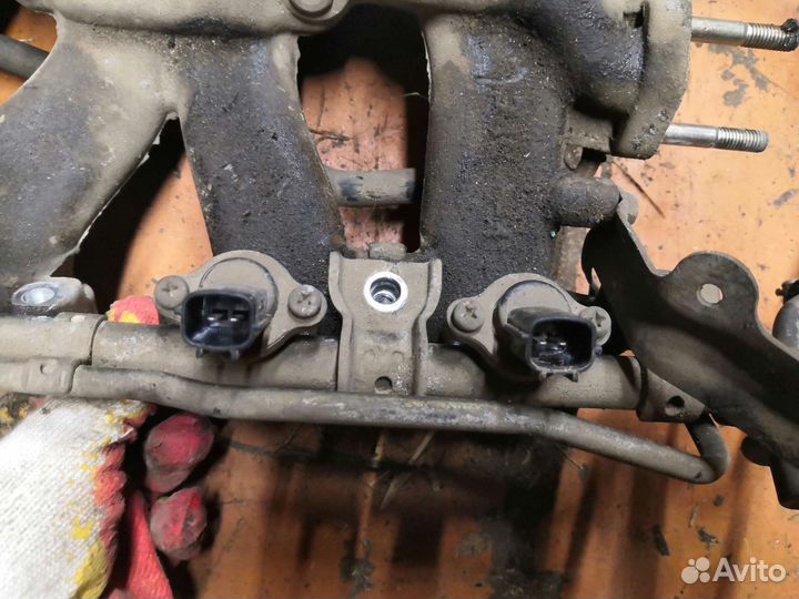 Форсунка топливная (рампа) Nissan Almera n15