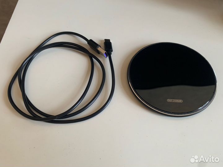 Беспроводная зарядка для iPhone