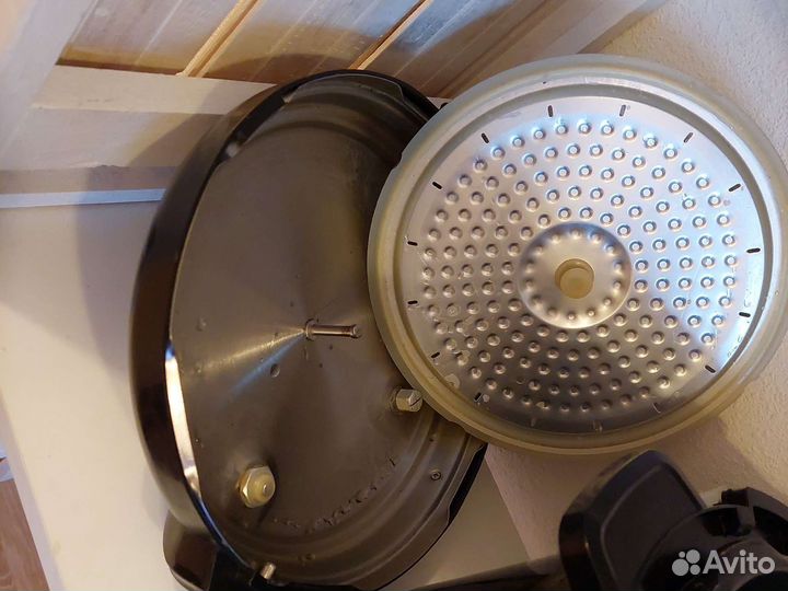 Мультиварка-скороварка б/у